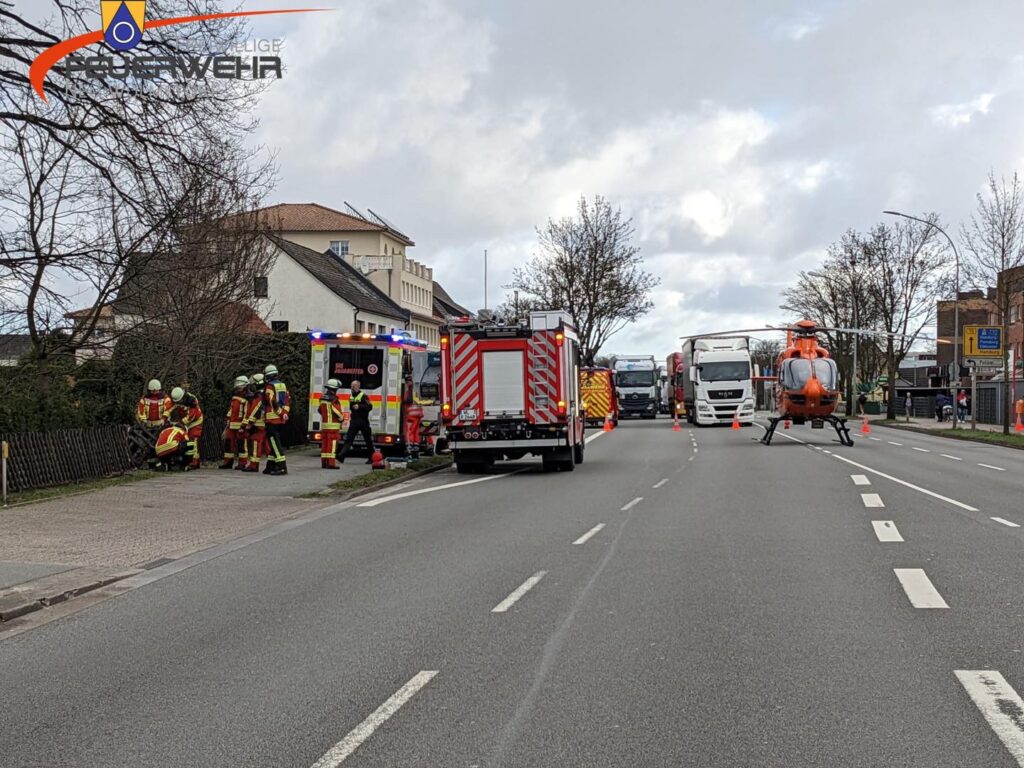 Mehr über den Artikel erfahren Qualmt PKW nach Verkehrsunfall